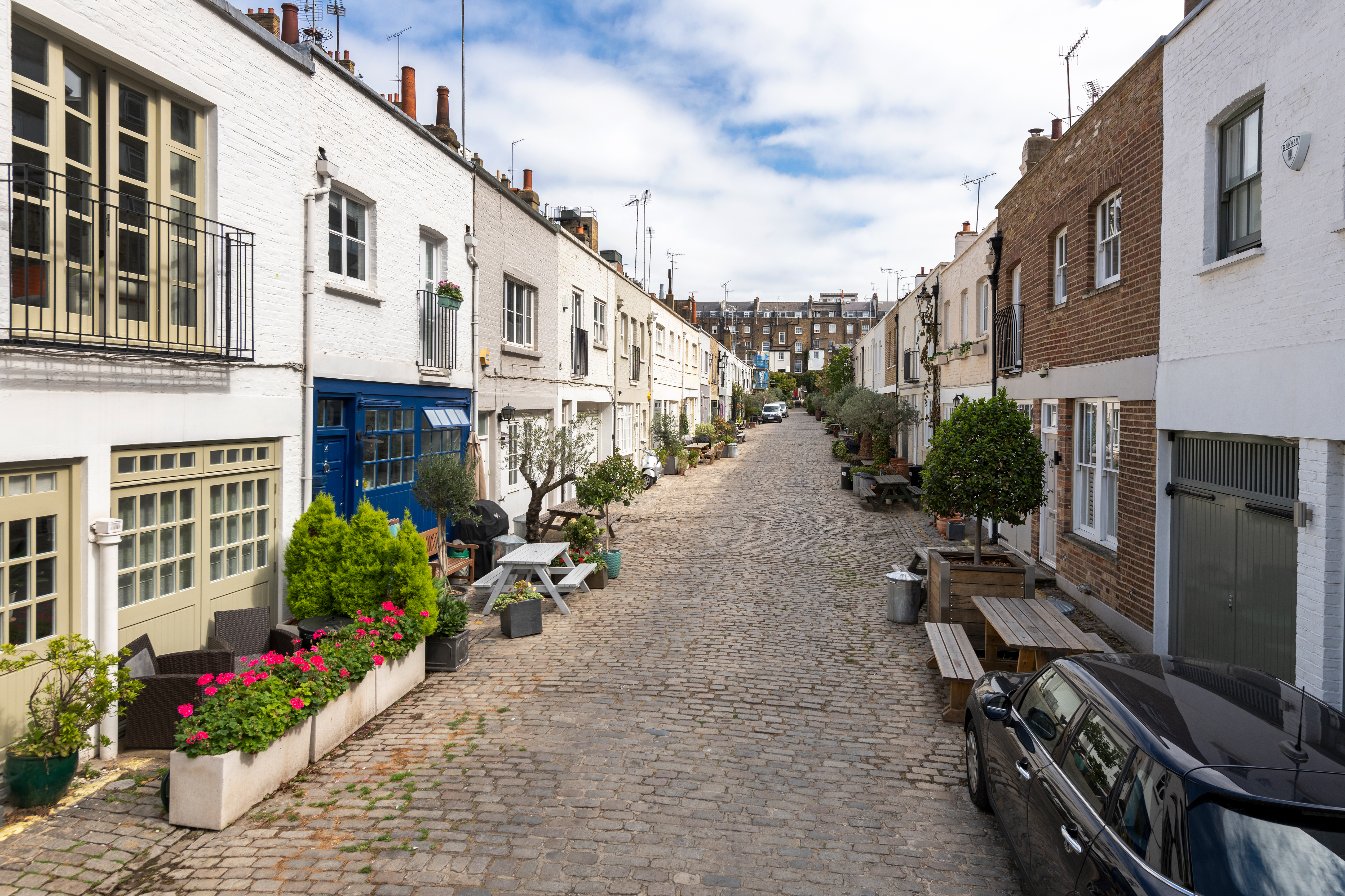 Bathurst Mews Is A Historical London Mews, Which Is Gorgeous In Spring