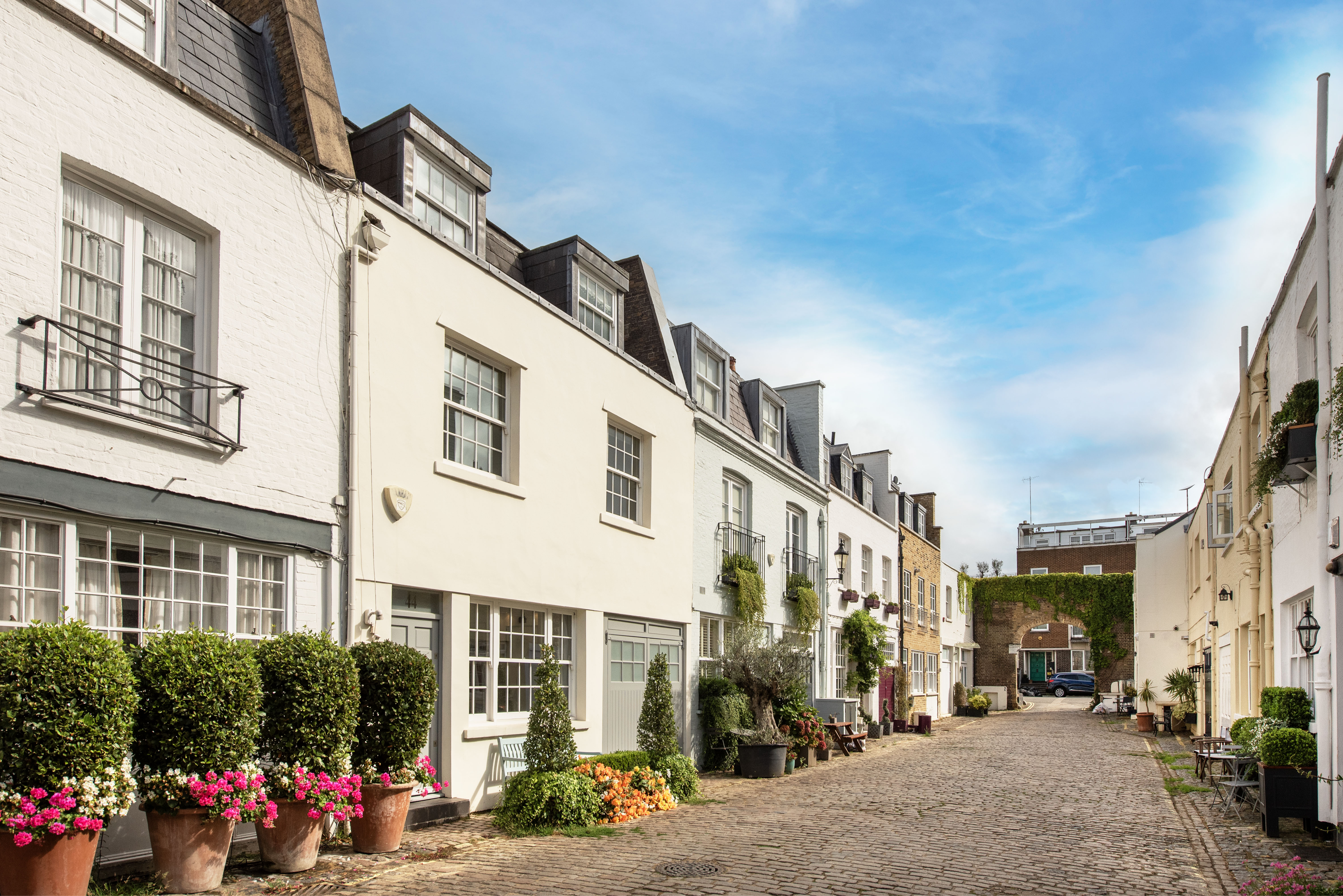 Hyde Park Gardens Mews Is A Wonderful Street In London