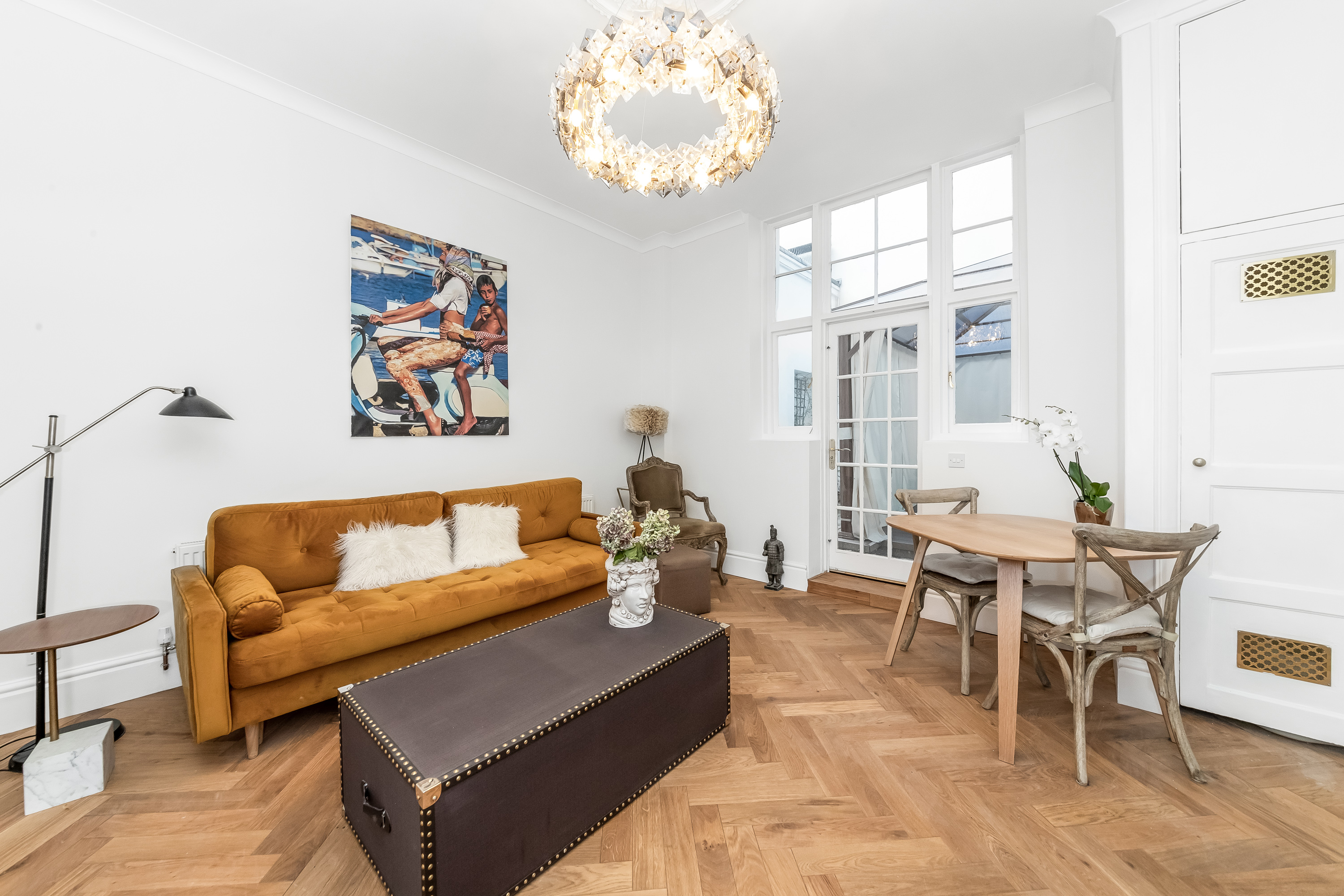 Queen'S Gate Gardens Is Located Close To London Mews And Is An Ideal Mews Property To Rent In London